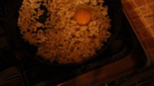 Макароны,жареные с яйцом..