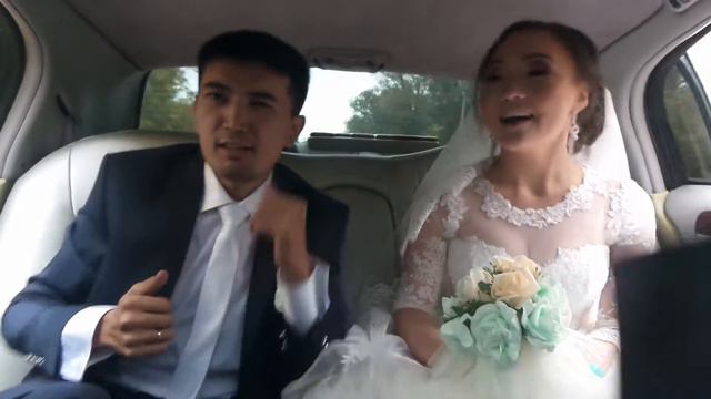 Свадьба Ернар Гулназ. Катание по городу смотреть онлайн