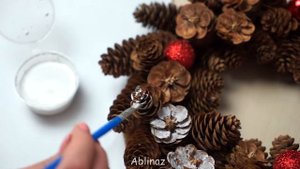 Рождественский венок из шишек своими руками ? A wreath of cones ☃️ cheap christmasdecor