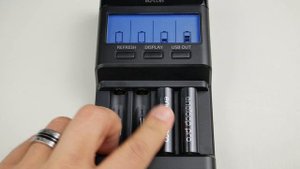 Intelligentes Akku-Schnellladegerät Eneloop BQ-CC65 🔋 mit LCD-Display