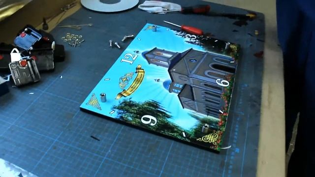 Изготовление часов с дистанционными держателями «Дизайнцентр» смотреть онлайн