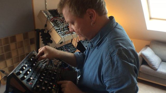 Mutable Instruments Plaits, Clouds, Moog Mother 32 and DFAM смотреть онлайн