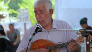 Рустам Карибов Ай алагуьзли, Иранда савдада