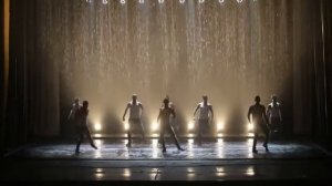 "Танцуй" -  поёт Владимир Лысенко + гр.  поддержки.