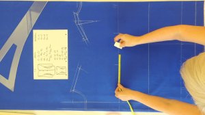 Урок 3. Боковые швы и пройма спинки. #shorts