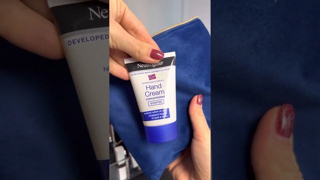 ASMR распаковка косметички. Косметика, которую я заказала вслепую. Посмотрим, что там? смотреть онлайн