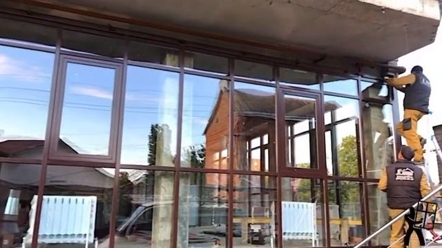 Остекление 1-го этажа МКД