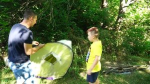 КЛОУН-БЕГЛЕЦ НАПАЛ на нас В ЛЕСУ!!! КТО ОН???  NERF GUN 1серия Нерф Челлендж