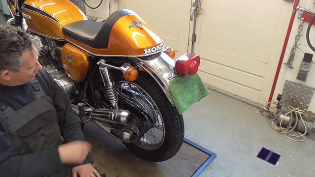 HONDA CB750 four [1975] OVERVIEW / WALK ARROUND ??---? смотреть онлайн