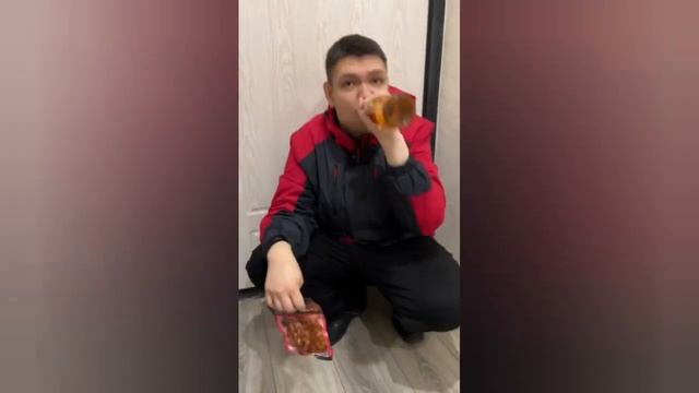 Олег Монгол танцует с Катей,Руслан Гительман,Батя ,Иришка