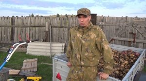 Копка картошки мотоблоком НЕВА МБ2 с грохотным картофелевыкапывателем ЦЕЛИНА в 2019г