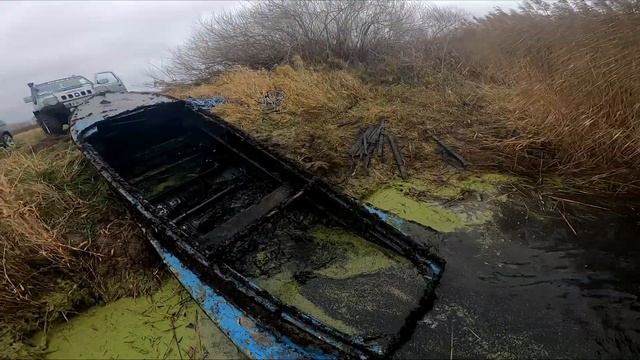 Как мы доставали утопленную лодку казанкa с реки лиелупе!