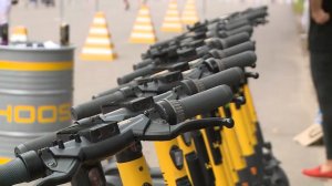 В Лесопарке открыли школу вождения электросамокатов