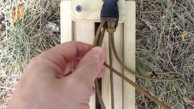 Основа из 4 шнуров для плетения браслета из паракорда