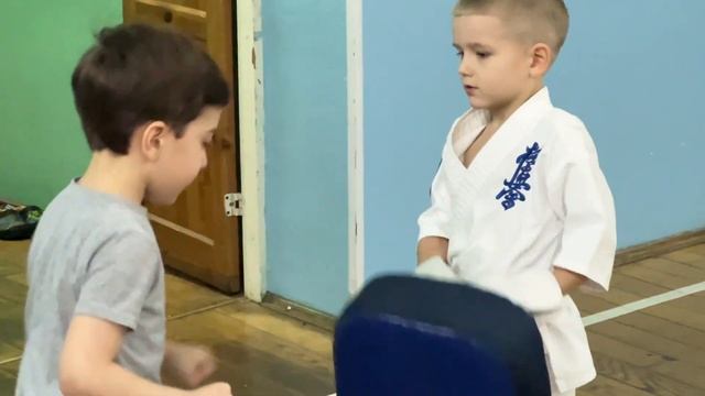 Кёкусинкай каратэ Мурманск / Центр Поларбудо / Тренировка (18.02.23) г.)