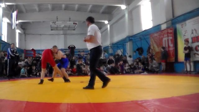 Открытый Республиканский турнир по греко-римской борьбе в честь ветеранов спорта 24-25.02.2018-18 смотреть онлайн
