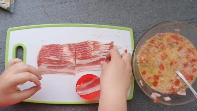 Яичные маффины, быстрый завтрак смотреть онлайн