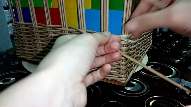 Плетение "Ситец" из бумажных трубочек. смотреть онлайн