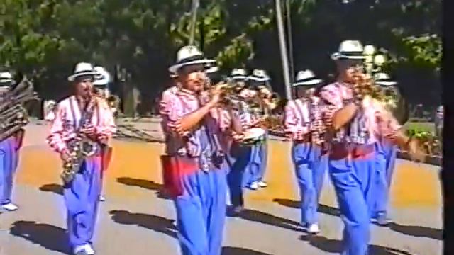 Италия 1995г.Русские маршируют в Гардаланде. смотреть онлайн