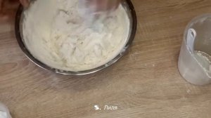 Песочное тесто на кефире. Подойдет и для самсы, и для пирожков с печёнкой.