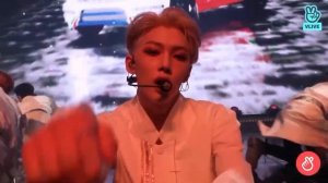 Felix's part "Cooking like a chef, I'm a five star Michelin" in "神메뉴" (GOD's MENU) compilation
