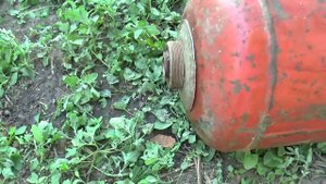 Как разрезать ГАЗОВЫЙ баллон от ПРОПАНА.