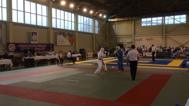 Смолкин Александр ( в белом) на Кубке Приморского края по Кудо в г. Лесозаводске 16.04.2016 смотреть онлайн