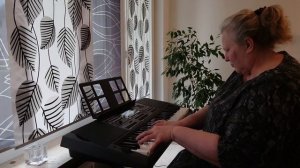 Старинные часы, Пиано Инструменталь - Песня Алла Пугачева