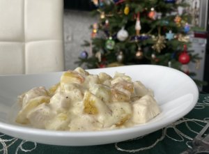 Жареная КАРТОШЕЧКА с КУРОЧКОЙ в соусе БЕШАМЕЛЬ