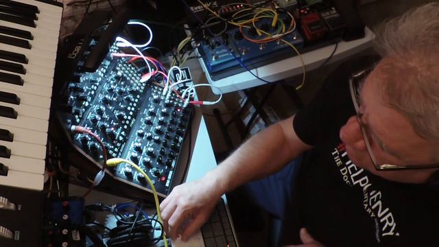 Uno Moog-go смотреть онлайн