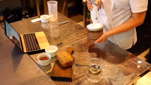 Как испечь хлеб без дрожжей, закваски, глютена, лактозы и яиц?