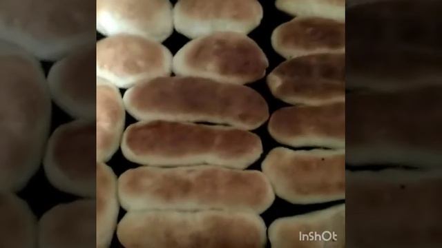 Приготовила рульку и напекла сосиски в тесте и пирожки. смотреть онлайн