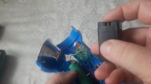 Установка мощного аккумулятора от ноутбука в фонарик
