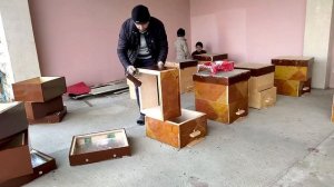 Покраска ульев .Улики из фанеры (рута)/Painting of beehives (rue) with ordinary wood paint