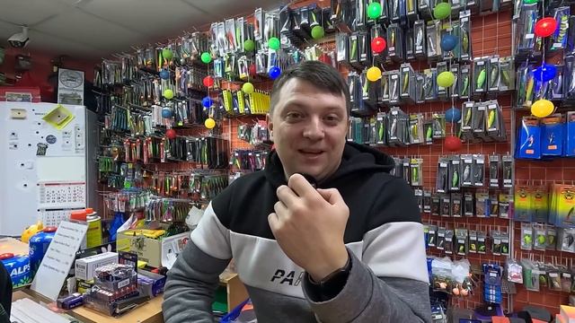 НОВОГОДНЕЕ ПОЗДРАВЛЕНИЕ ОТ КОЛЛЕКТИВА МАГАЗИНА МАРКА РЫБАКА и КАКОГО-ТО БЛОГЕРА одним дублем