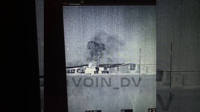 Танкисты 64 гвардейской отдельной мотострелковой бригады разбирают ангар с военной техникой врага смотреть онлайн