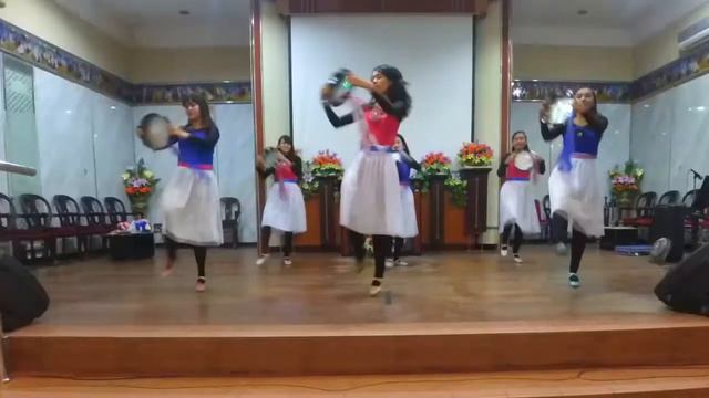 HWDANCERS - BERSORAK [BY JPCC WORSHIP] TAMBOURINE DANCE COVER смотреть онлайн