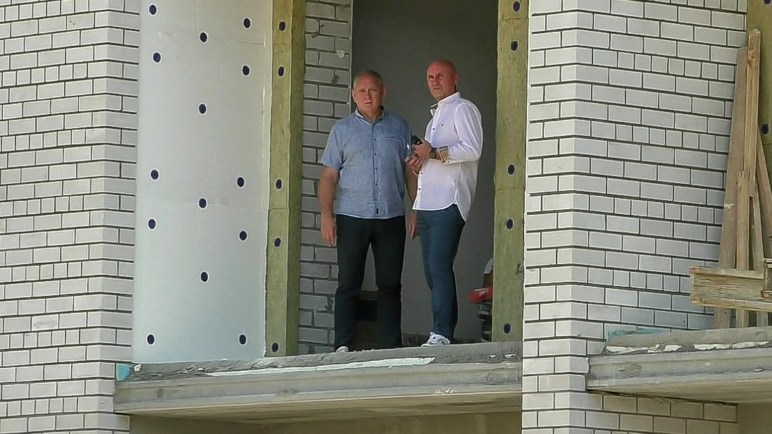 Глава посетил стройплощадку