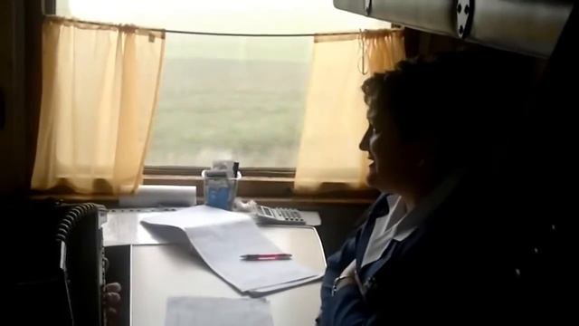 Воронежские проводники поют! Очень душевно и весело!
