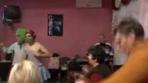 Веселое день рождение! Фиона и Шрек жгут!