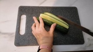 Быстрые профитроли с начинкой из красной рыбы.