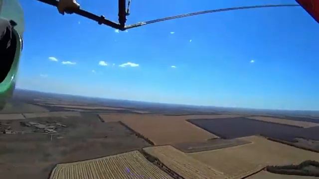 Ольга Восконьян "Дельтаплан"