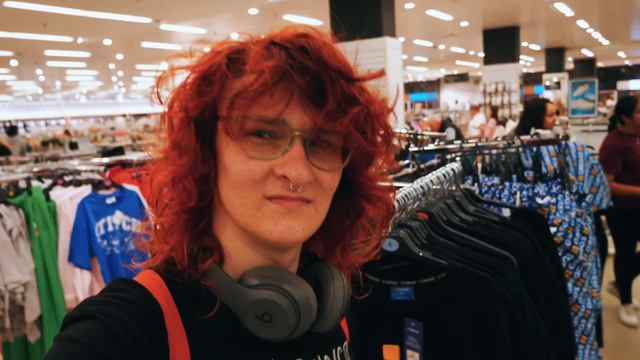 I Used the ORIGINAL iPhone SE For A Week in 2022! Can you STILL Use It? смотреть онлайн