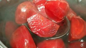 Не думала что может получится такое вкусное блюдо из свеклы. Необыкновенно вкусный паштет.