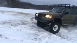 Nissan patrol 3uz-fe