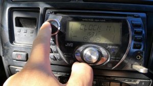 Настройка часов на автомагнитоле JVC KW-XG707