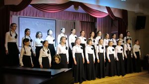 Старший хор Хоровой студии "Камертон"_"Вот солдаты идут"