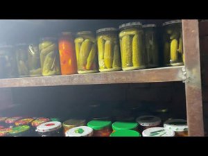 Как устроить удобный погреб.