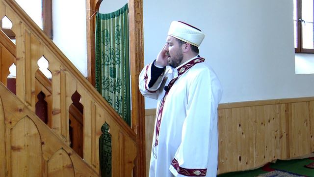 Четене на езан - Исмаил Ахмедов смотреть онлайн