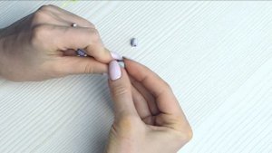 Косы как плести косичку с бусинками / #прическавшколу для девочки. Как вплести бусинки в волосы